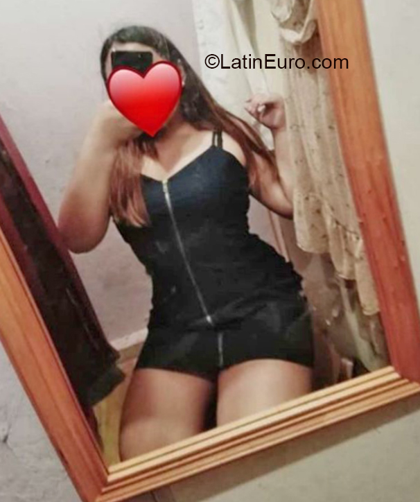 Date this tall Chile girl Antonella from Quellon CL154