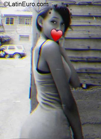 Date this lovely Dominican Republic girl Mela from San Francisco de Macoris DO36926