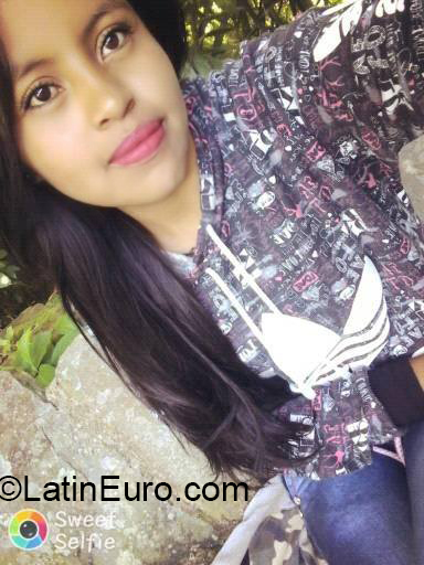 Date this beautiful Colombia girl Marcela from Belalcazar CO26526