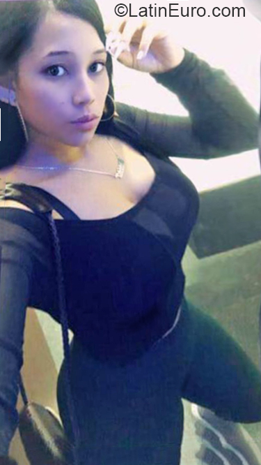 Date this cute Dominican Republic girl Joanna from La Vega DO37177