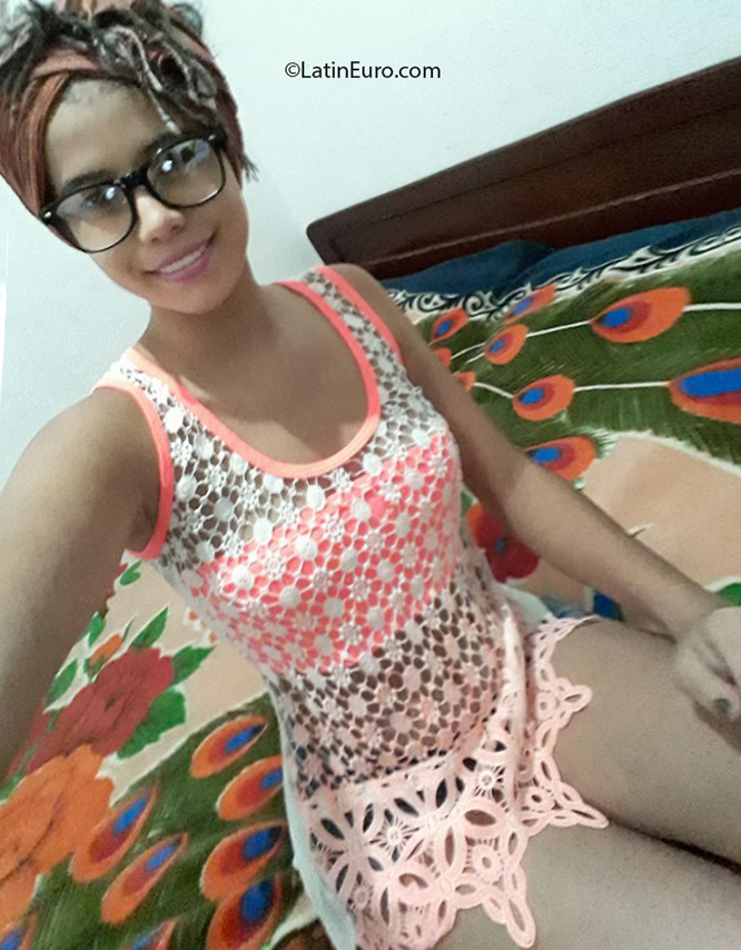 Date this passionate Colombia girl Julia from Bucaramanga CO26659