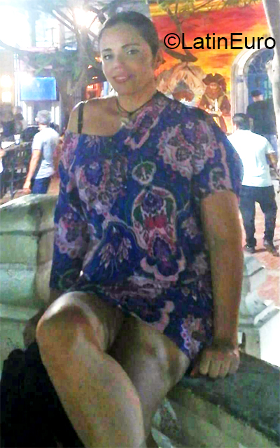 Date this pretty Colombia girl Rosi from Cucuta CO26848