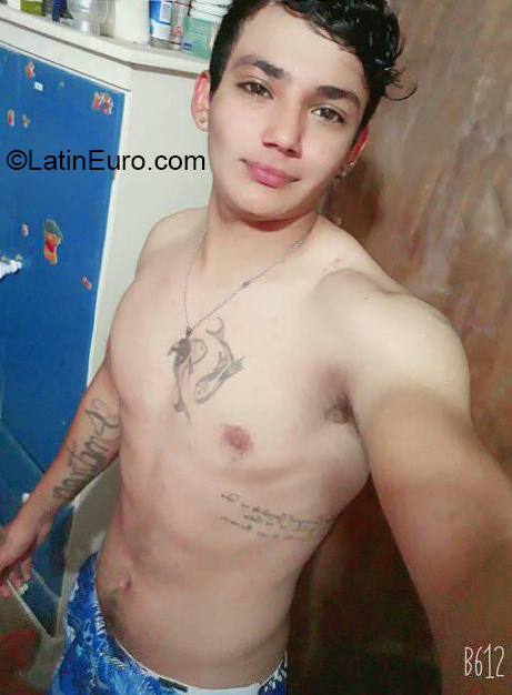 Date this sensual Argentina man Ric from Bariloche AR341