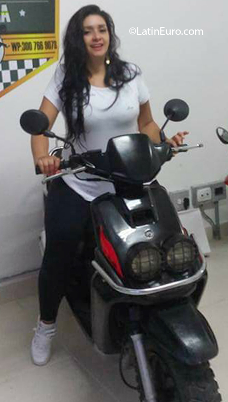 Date this stunning Colombia girl Michel from Medellin CO26953