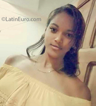 pretty Cuba girl Aly from Cienfuegos CU667