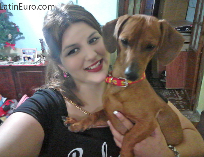 Date this stunning Argentina girl Flor from Santa Fe AR365