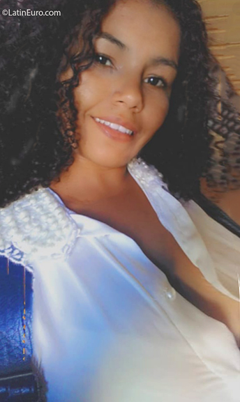 Date this charming Venezuela girl Maria from Cumana VE3078