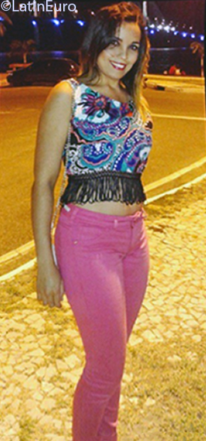 Date this charming Brazil girl Larissa from Belo Horizonte BR11371