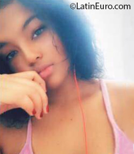 Date this passionate Dominican Republic girl Manelik from La romana DO37773