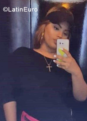 Date this young Dominican Republic girl Geramy from Santiago DO37941