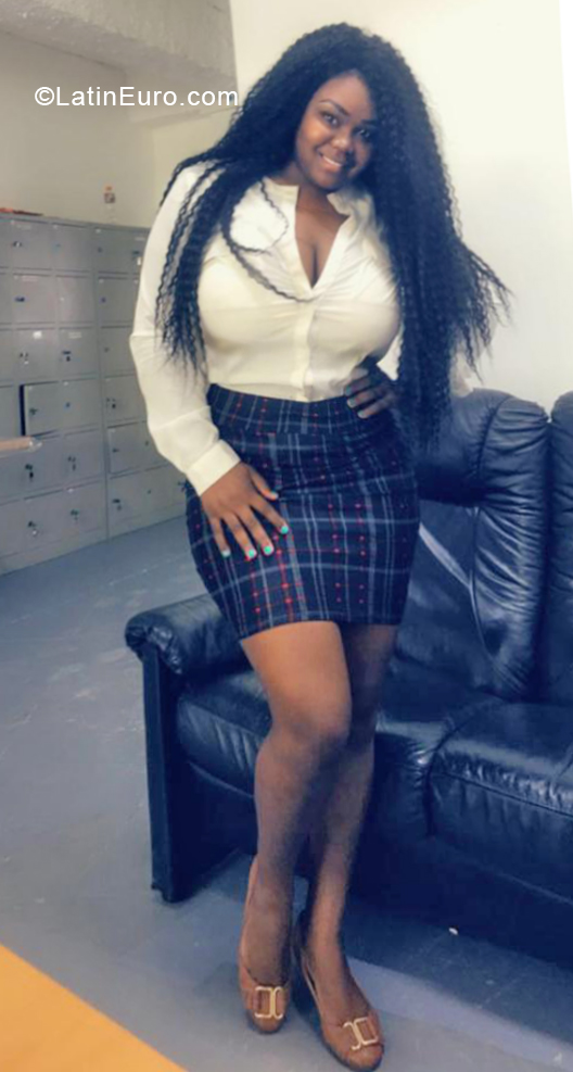 Date this tall Dominican Republic girl Rafaela from Santo Domingo DO37944