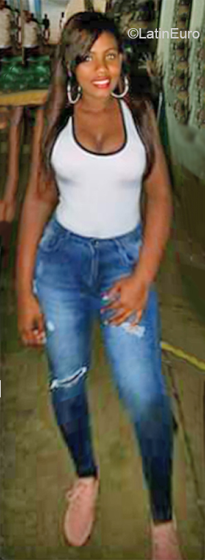 Date this beautiful Dominican Republic girl Rosa from Santo Domingo DO38036