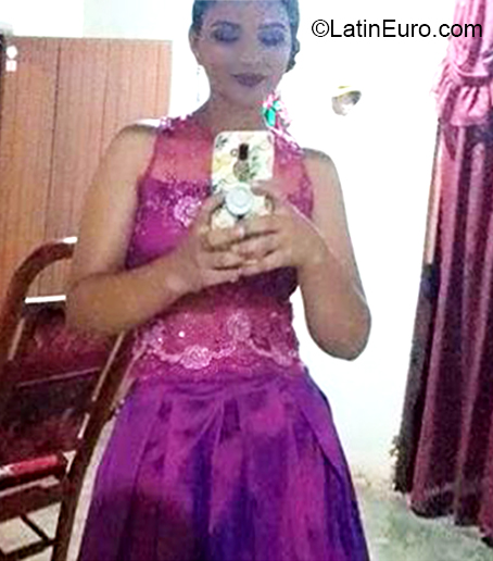 Date this lovely Colombia girl Yenis from Sincelejo CO27259
