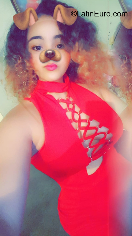 Date this athletic Dominican Republic girl Anyi from Santo Domingo DO38061