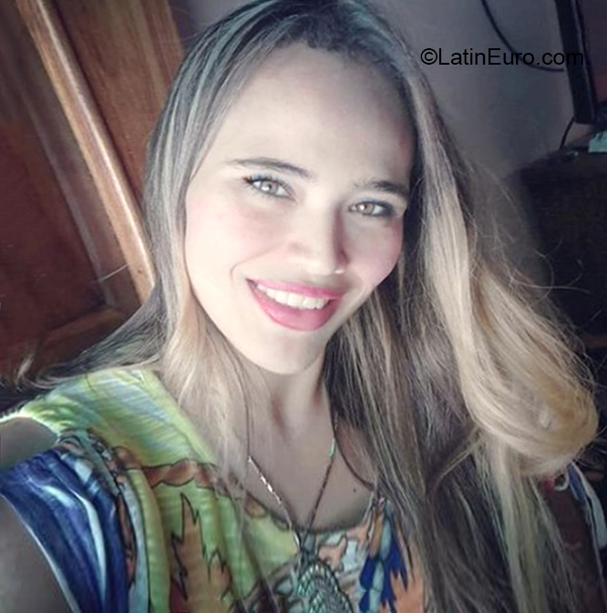 Date this good-looking Venezuela girl Elena from Trujillo VE3176