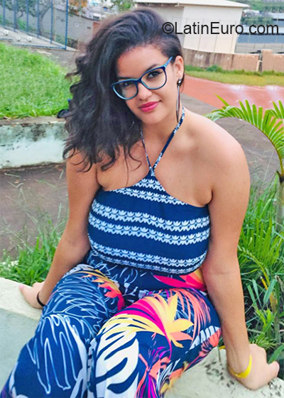 Date this athletic Brazil girl Emanuele from Joao Monlevade BR11123