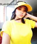 young Colombia girl Isa from Barranquilla CO27362
