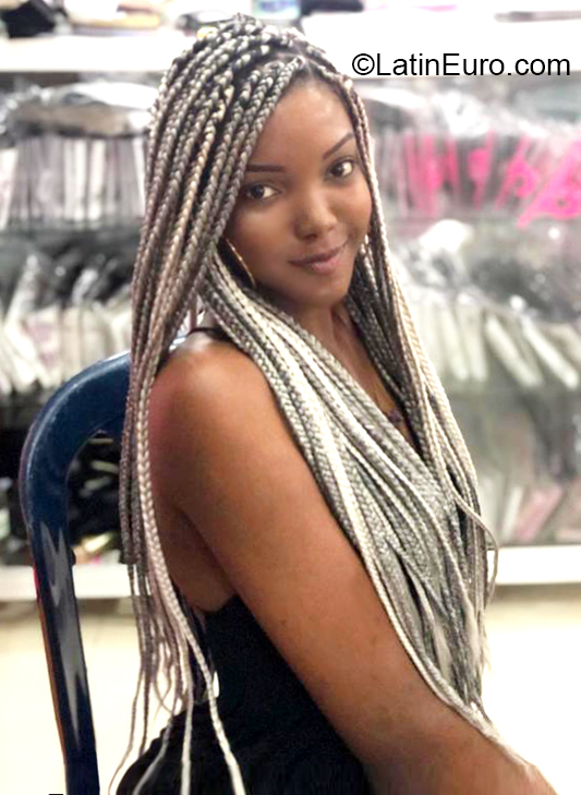 Date this young Colombia girl Cateleyia from Cali CO27594