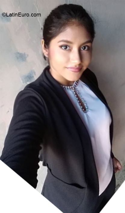 Date this athletic Ecuador girl Cecabel from Guayaquil EC552
