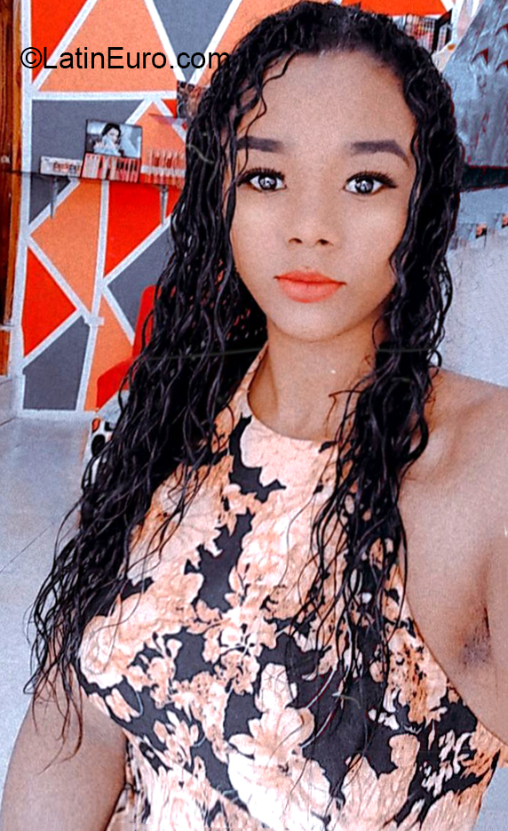 Date this attractive Ecuador girl Katherine from Guayas EC559