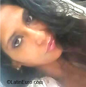Date this foxy Venezuela girl Jenni from Valencia VE3353