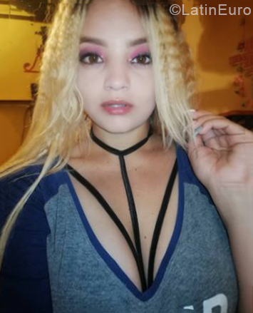 Date this delightful Venezuela girl Leneth from Maracaibo VE3358