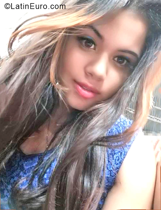 Date this stunning Colombia girl Eliana from Medellin CO28257