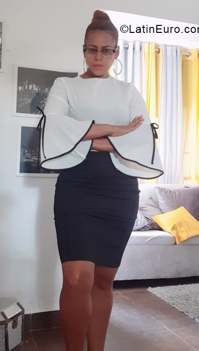 Date this tall Dominican Republic girl Bethania Jimene from Santo Domingo DO38584