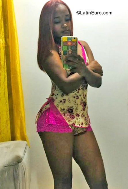 Date this good-looking Dominican Republic girl Madelin from Santo Domingo DO38615