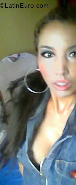 Date this hard body Colombia girl Claudia from Popayan CO28406