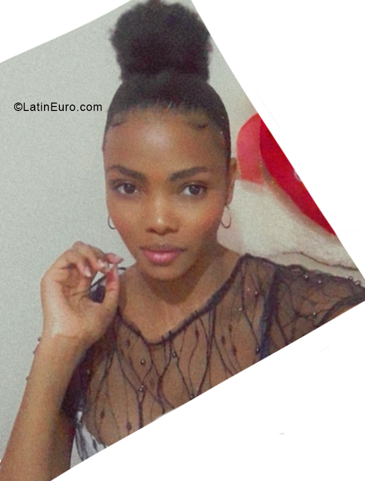 Date this good-looking Colombia girl Nasly from Medellín CO28421