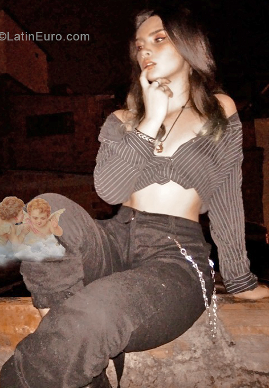 Date this cute Colombia girl Lucia Fernanda from Pereira CO28507