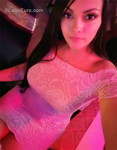 Date this nice looking Costa Rica girl Belkis from San Jose CR416