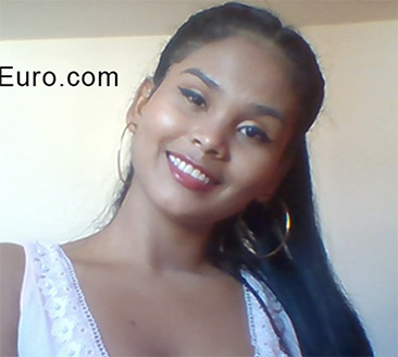 Date this good-looking Colombia girl Luisa from Pereira CO28554