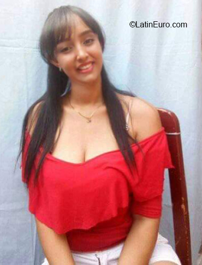Date this stunning Venezuela girl Yose maria from Valencia VE3497