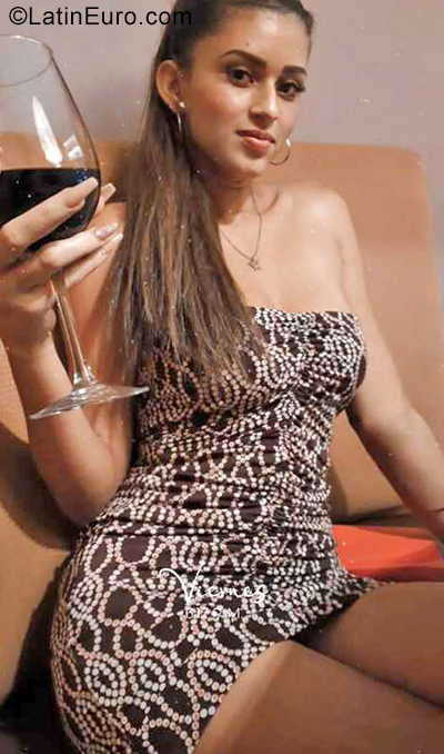 Date this pretty Costa Rica girl Lizeth from Alajuela CR418