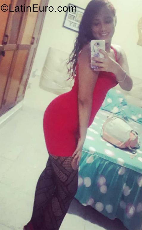 Date this good-looking Colombia girl Yuliana from Cartagena CO28683