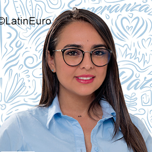 Date this voluptuous Colombia girl Maria from Armenia CO28687
