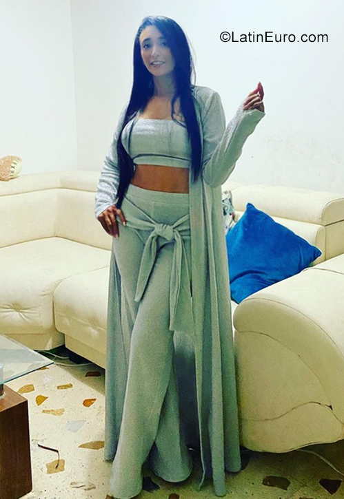 Date this charming Colombia girl Liseth from Buenaventura CO28811