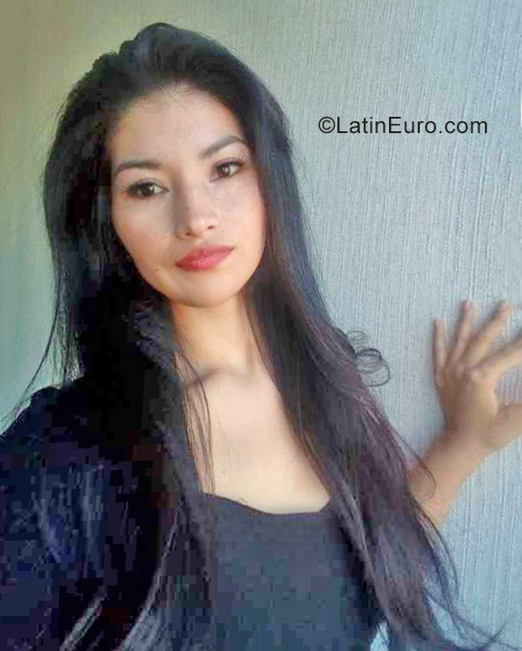 Date this georgeous Peru girl Cynthia from Lima PE1959