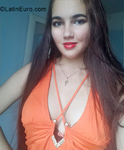 cute Cuba girl Lady Pinar from Pinar Del Rio CU750
