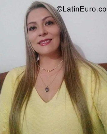 Date this delightful Colombia girl Monik from Medellin CO29327