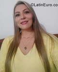 voluptuous Colombia girl Monik from Medellin CO29327