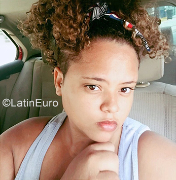 Date this sultry Dominican Republic girl Micary from Santo Domingo DO39284