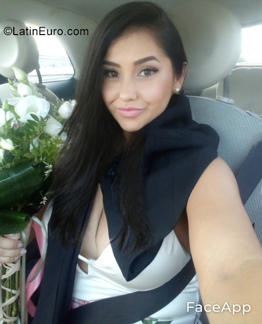 Date this fun Italy girl Sinai from Pescara IT342