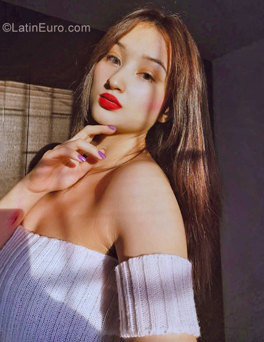 Date this lovely Colombia girl Carolina from Manizales CO29499