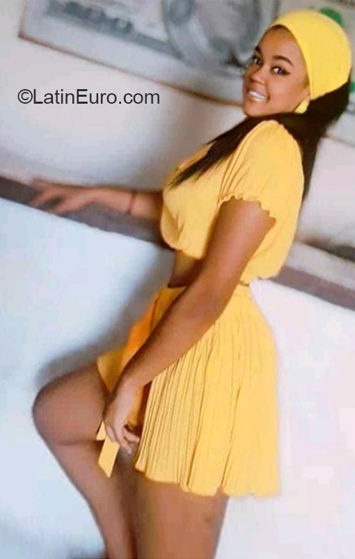 Date this hard body Cuba girl Kelin from Ciego De Avila CU764