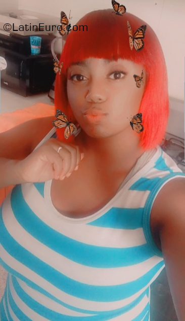 Date this passionate Dominican Republic girl Maria from La Vega DO39658