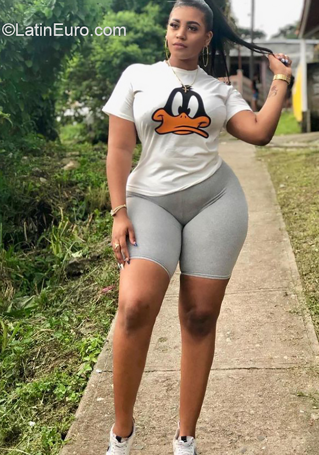 Date this young Dominican Republic girl Milfa from La Romana DO39708
