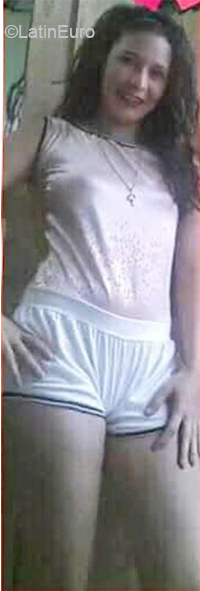 Date this charming Ecuador girl Dacmarys from Guayaquil EC786